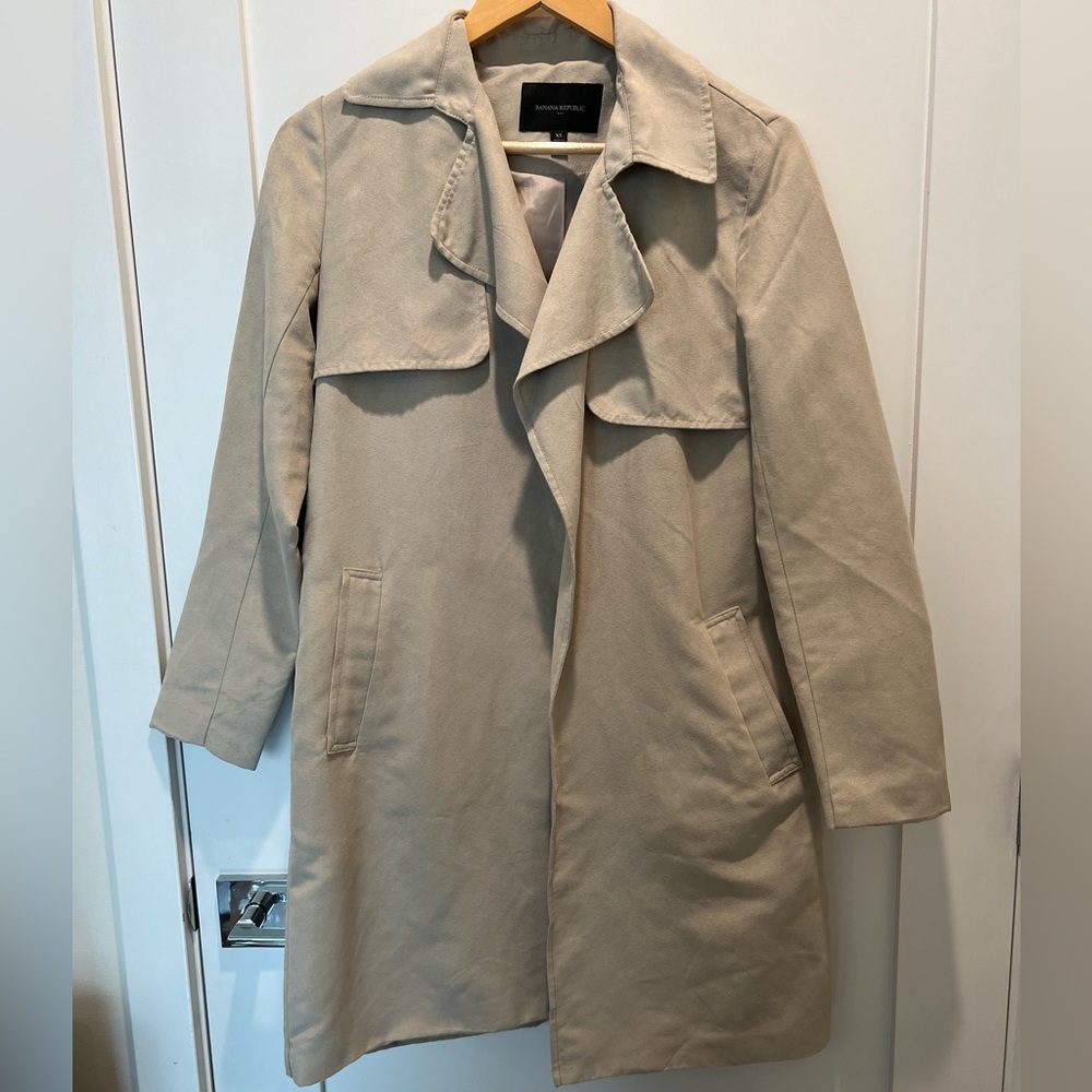 Banana Republic Beige Coat with belt